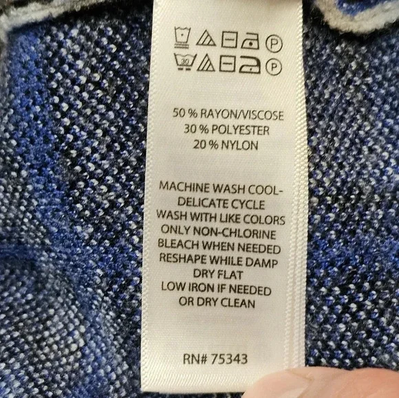 Tahari Plaid Mock Neck Sweater Womens Small Gray Blue Minimalist Cozy Classic - Picture 5 of 7